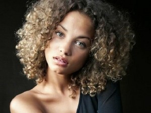 30 Best Natural Curly Hairstyles For Black Women